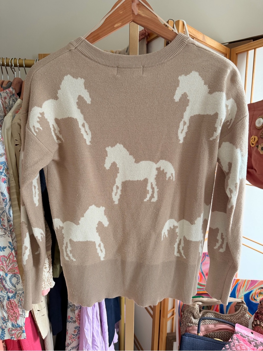 Jason Wu Beige & White Horse-Pattern Crewneck Sweater - Picture 6 of 8